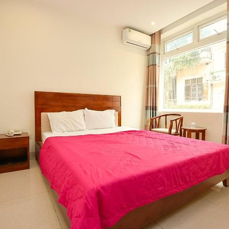 Oyo 1095 Ha Noi Vang Hotel هانوي المظهر الخارجي الصورة